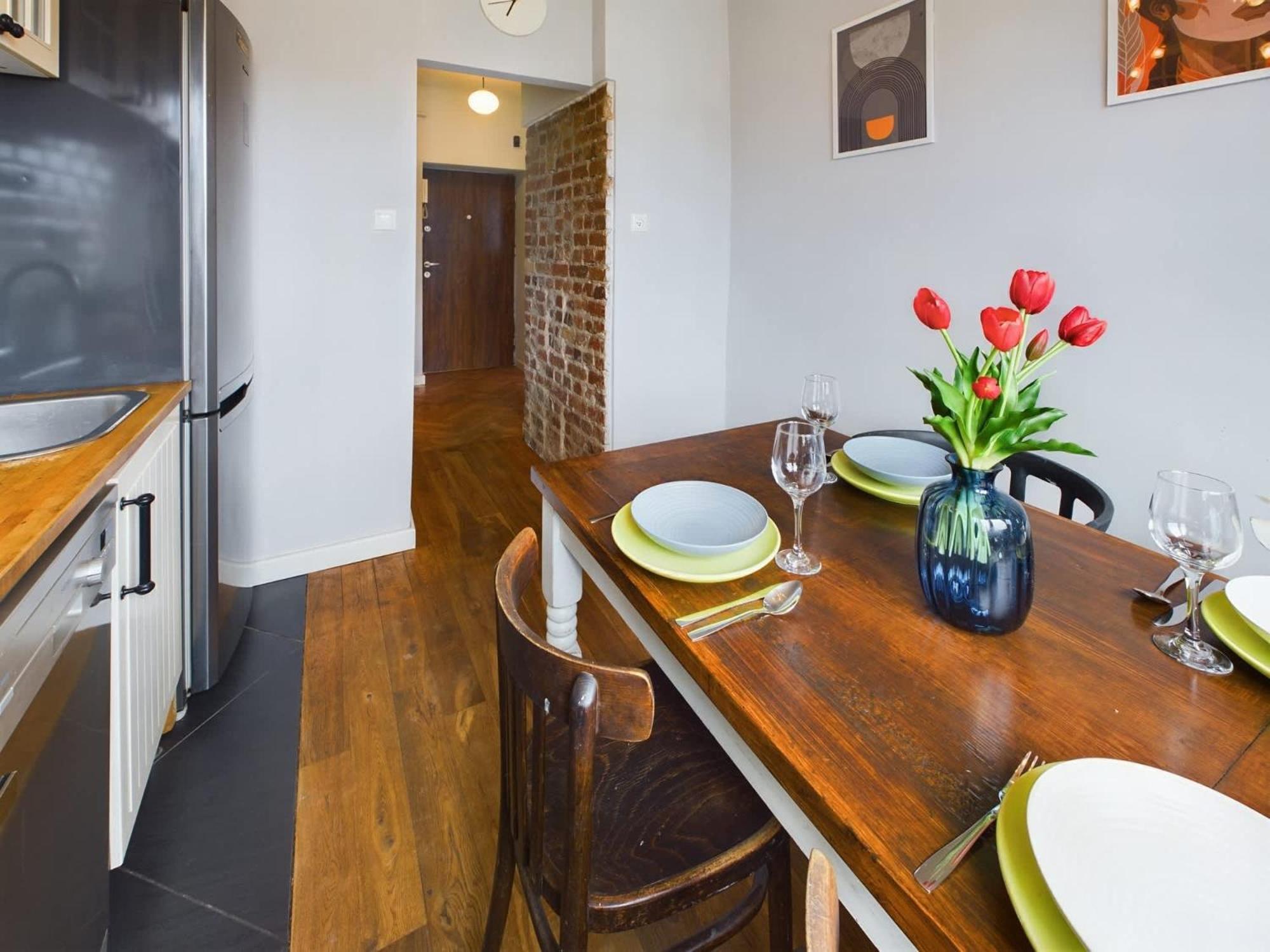 Apartament Modern For Remote Work In The Centre Of By Renters *
