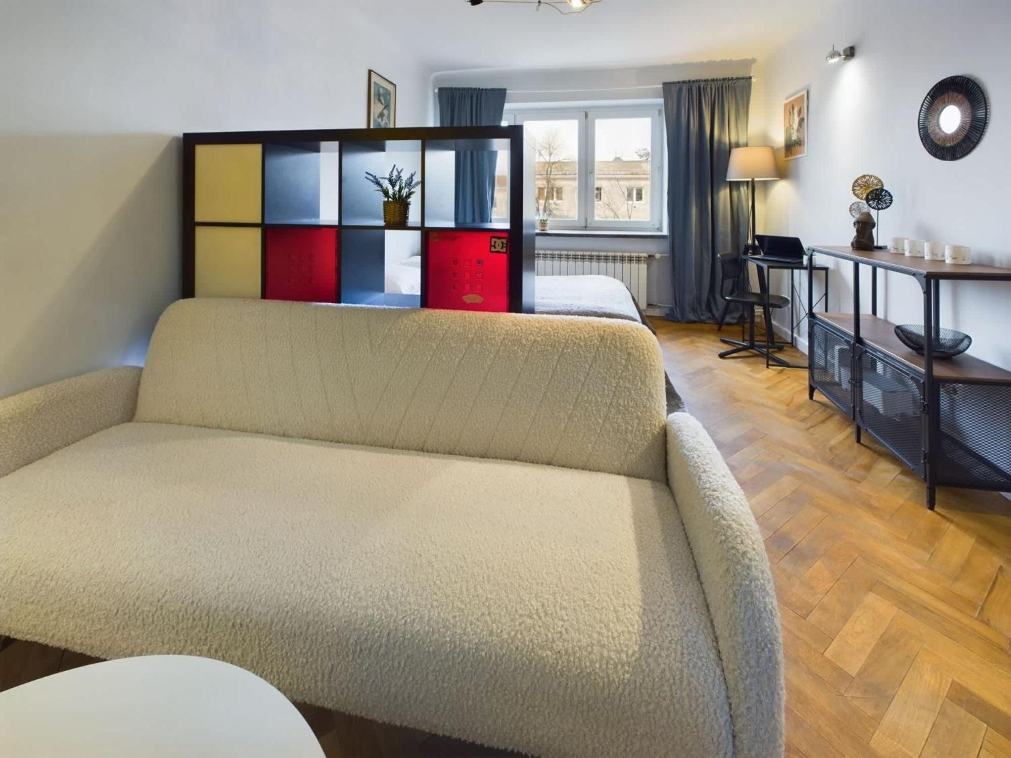 Apartament Modern For Remote Work In The Centre Of By Renters